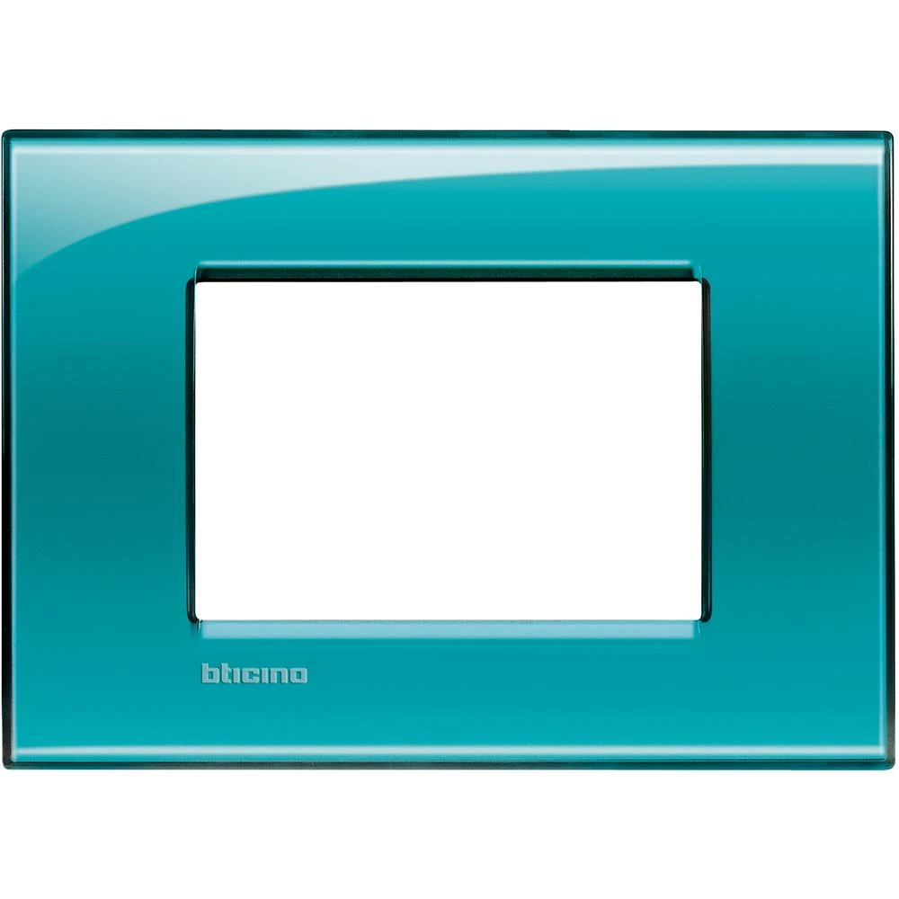 артикул LNA4803VD название Рамка итальянский стандарт 3 мод прямоугольная, Bticino, Серия LivingLight, Зеленый